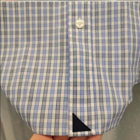 Untuckit Durif WF Regular Fit Blue Wrinkle Free Button Down Shirt Size Large - Picture 3 of 10